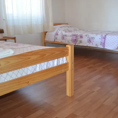 Apartamento Lada Apartman